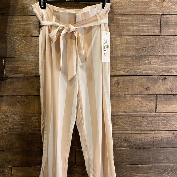 High Waist Capri - Picture 3 of 4